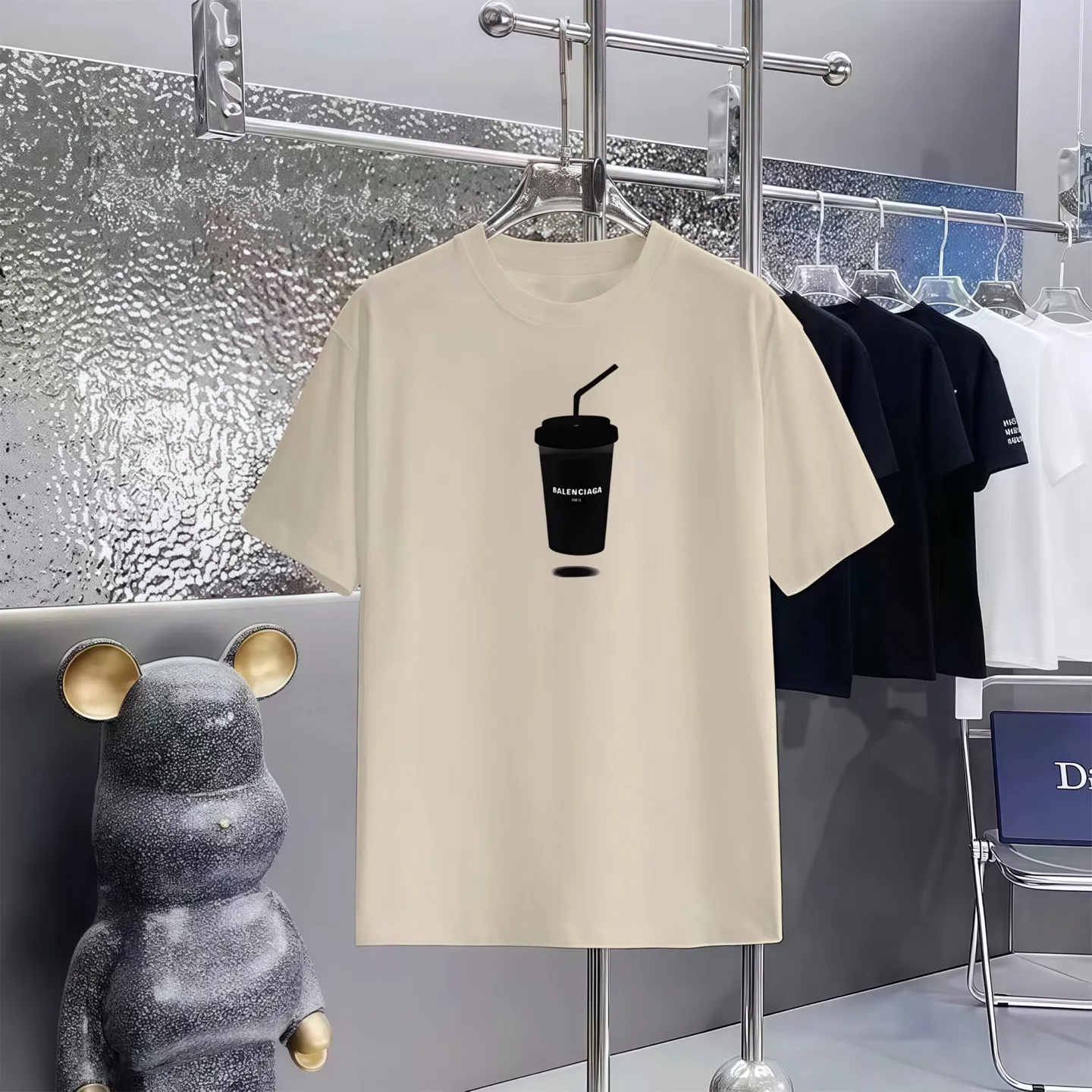 Balenciaga T 1:1 300 1×1 Same Style logo OS 200 ：Black，White， ，Red， Gray Size：XS-L